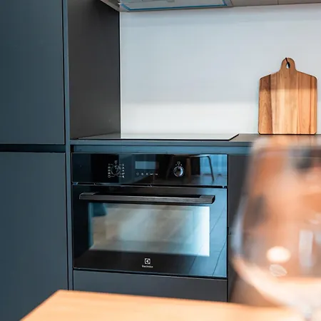 Luxury Center - Parking Included Apartament